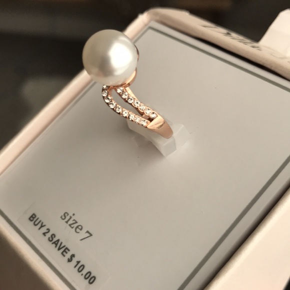 Beautiful ring from Dillard’s - Picture 6 of 8